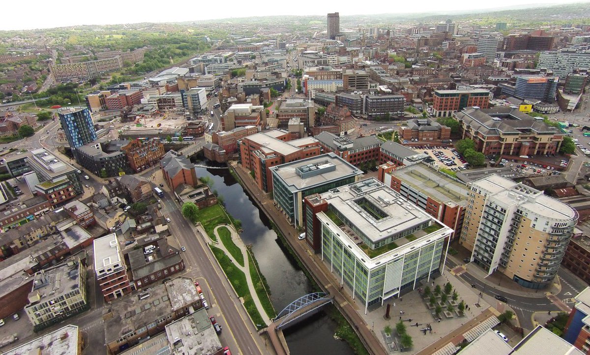TimBottrill's tweet photo. Just been sent this great aerial photo of #sheffield https://t.co/ez2u6lsUQB