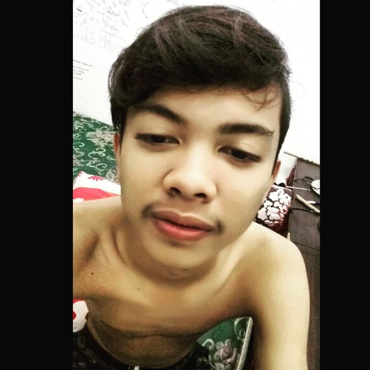 aqsall's tweet photo. Join my LIVE > anak sma on #BIGOLIVE. https://t.co/u5RUl0jxi6 https://t.co/DpasDyJiDI