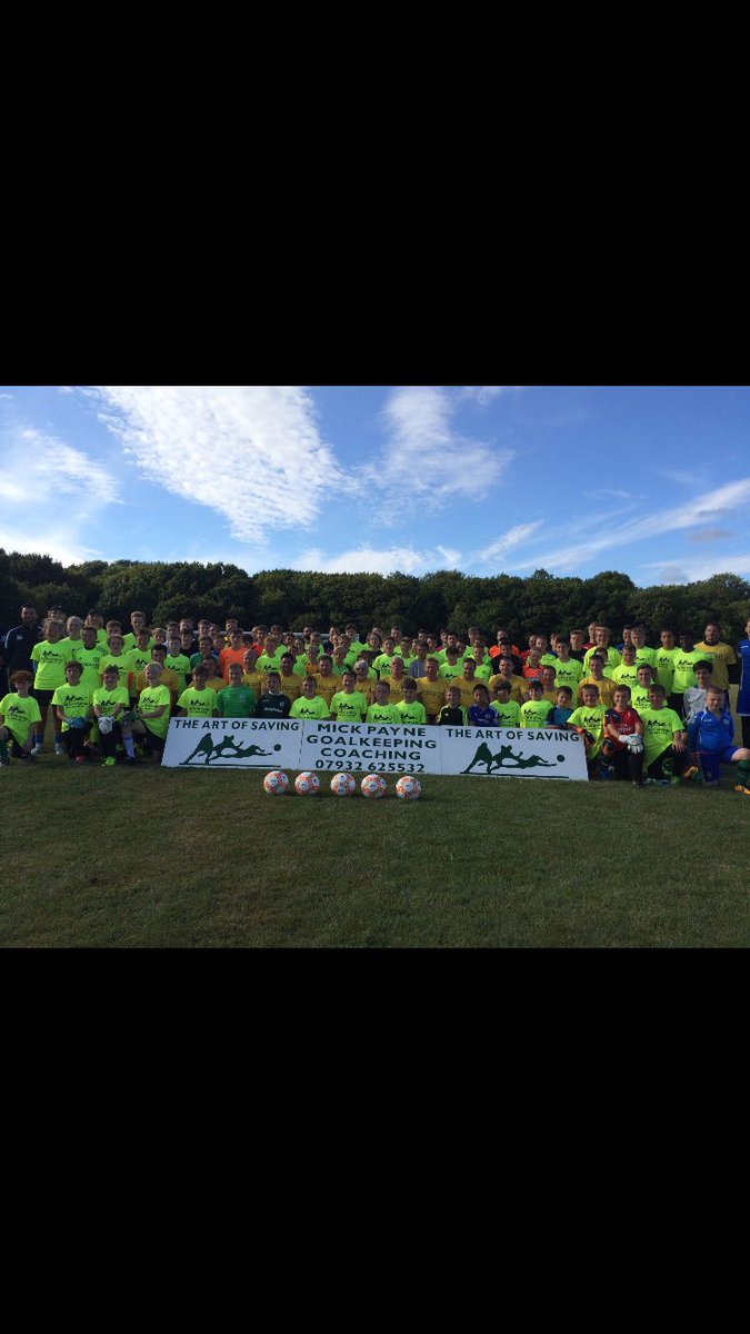 Goalkeeping111's tweet photo. Final Day -lets go!
#goalkeeping #theartofsaving #GKUnion https://t.co/oNeadczb1u
