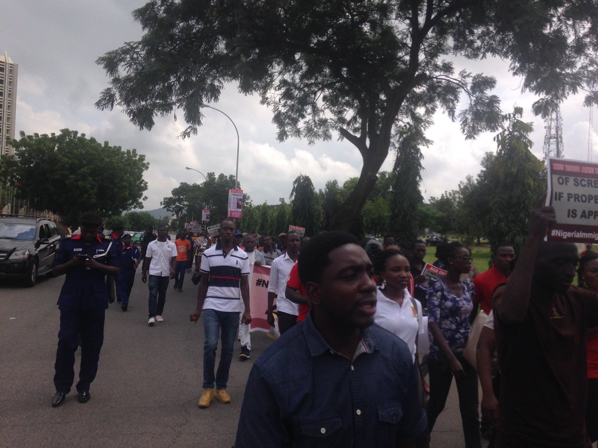 MKabrik's tweet photo. #Immigration2000 are out too in continuation with the protest they started out on Friday. https://t.co/jOr8ekxWM3