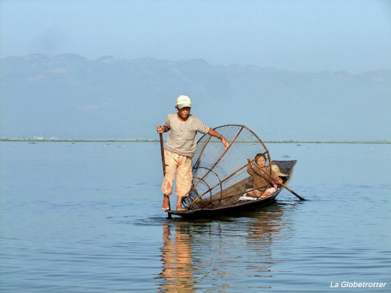 il viaggio in #Birmania continua sulle acque del lago #Inle!  Pace dei sensi! #TTOT #lp buff.ly/2bWaWOE