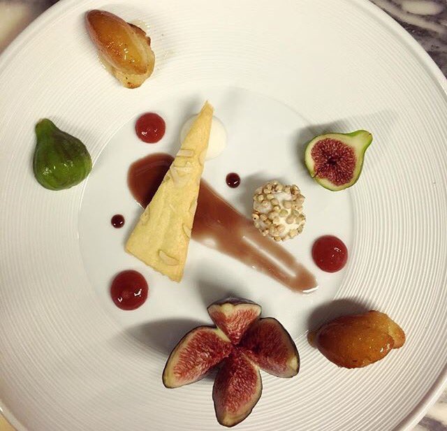 IlSale100's tweet photo. Giardino Segreto #fichi #mandorle #mirto #rosmarino #sweet #martinatribiolipastrychef #ilsale #sanvincenzo https://t.co/WcEL9vhrGR