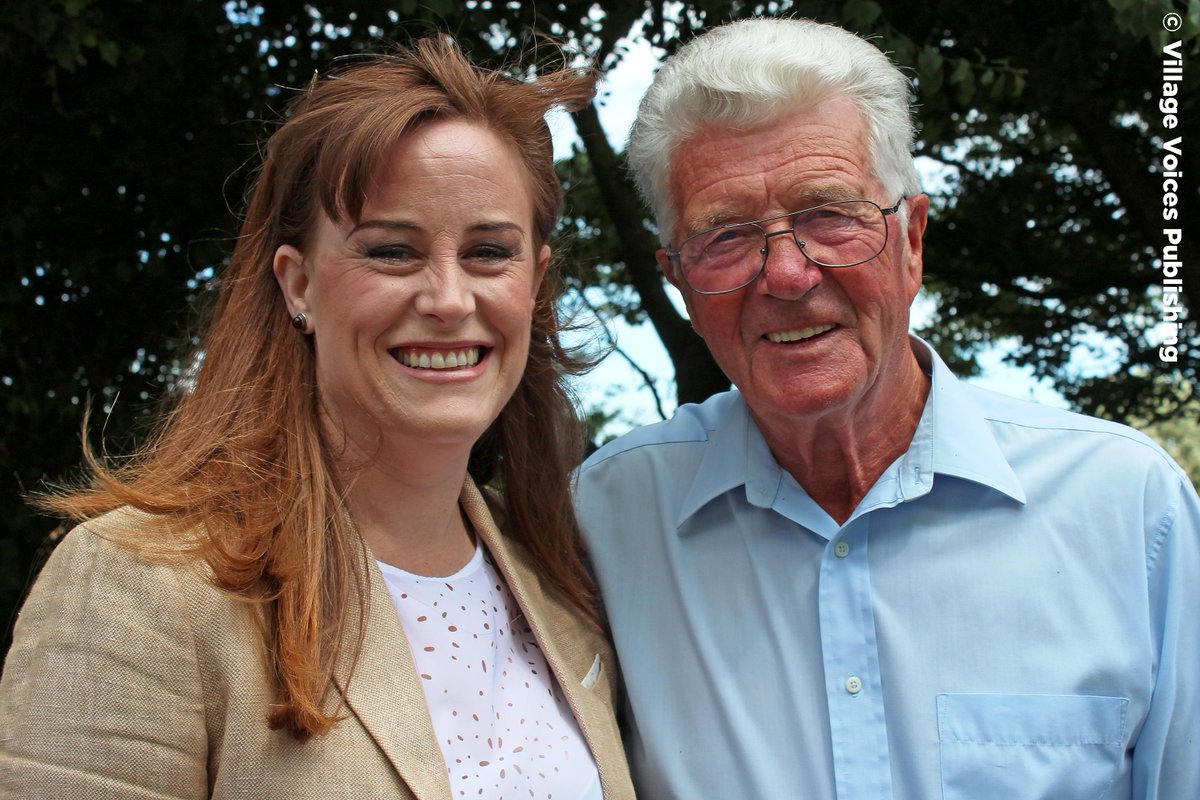 Kelly Tolhurst (KellyTolhurst) Twitter