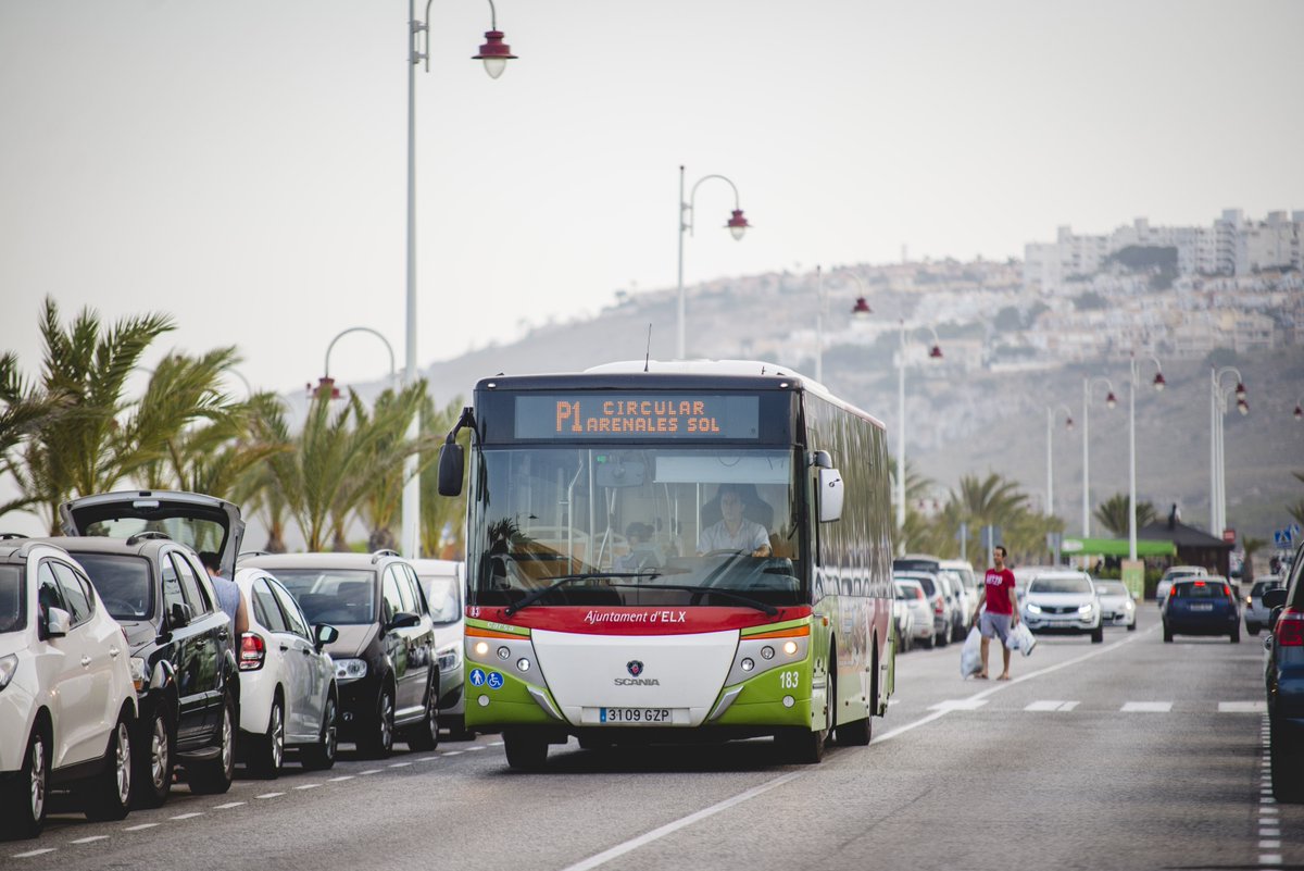 buselche's tweet photo. Estem a la Platja 🏖🏊 #alaplatjaenbus #arenalsdelsol #sol #platja #estiu #visitelche #elx #platja #BUS https://t.co/XB9Y1NHG0p