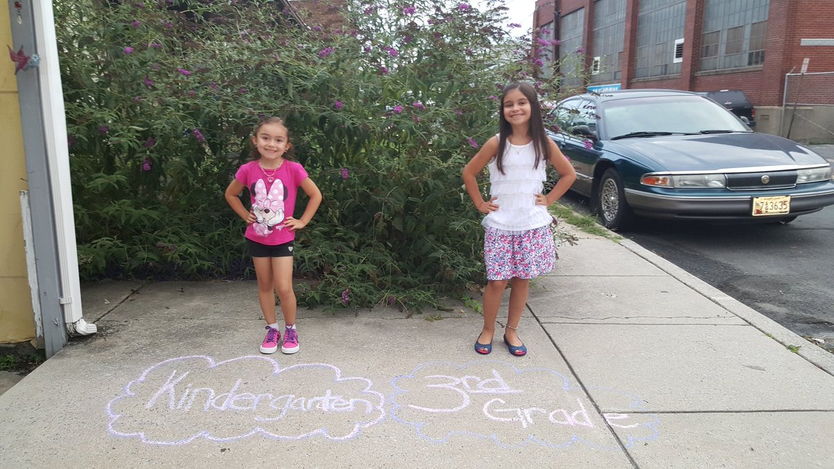 LucyFan4's tweet photo. #FoxFirstDay
@Fox5DCAllison
We started last wk! Kayah started Kindergarten & Kenysse started 3rd Grade Magnet! https://t.co/Ptfn0P8rFZ