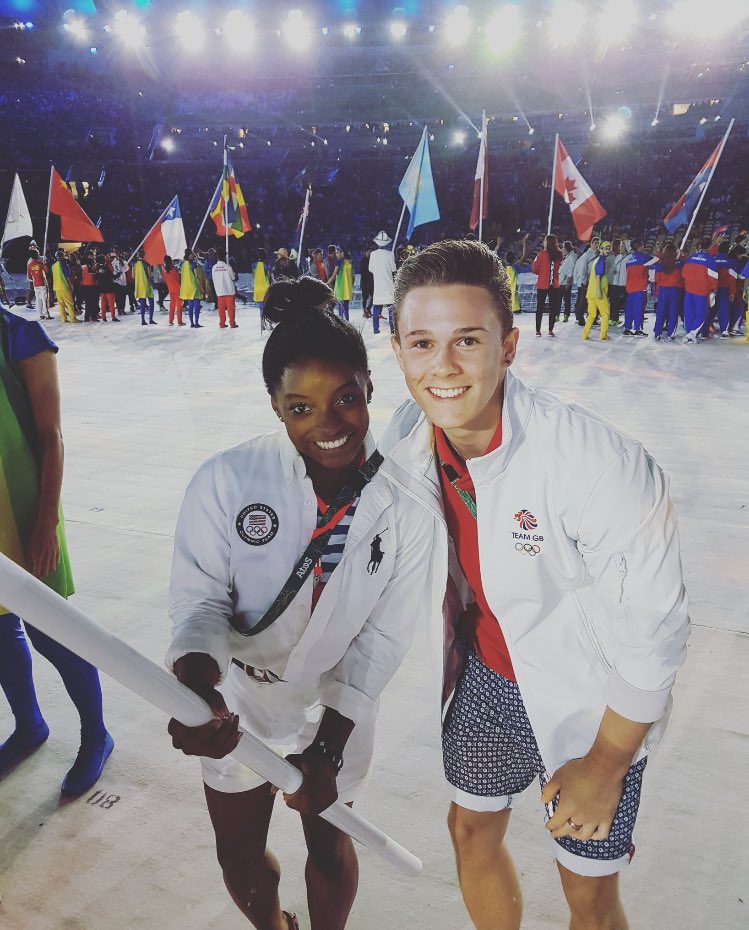 Simone_Biles's tweet image. closing ceremonies
{8.21.2016}