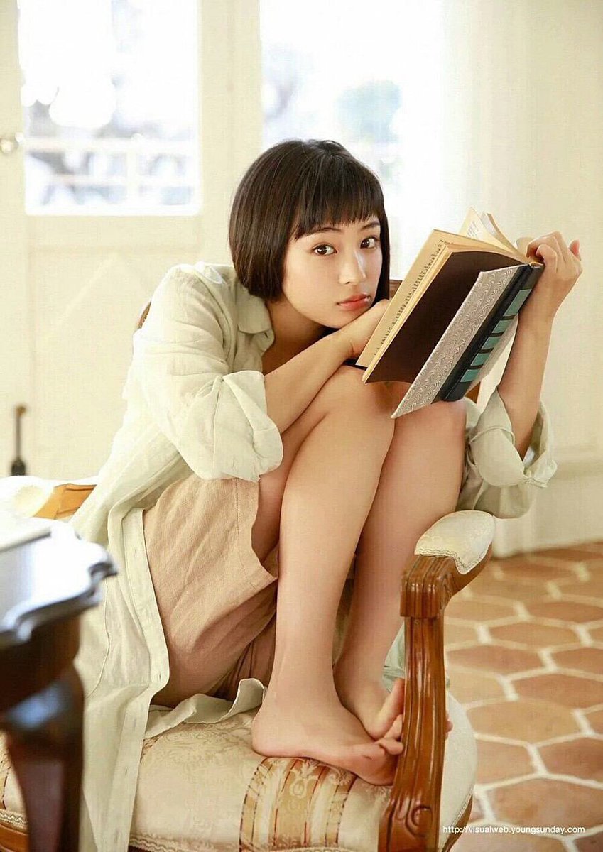 Suzu_erina_'s tweet photo. いろんな方と知り合って、すずちゃんの情報たくさん知りたいです！

#広瀬すずに会いたい人RT 
#広瀬すず 
#広瀬すず好きな人RT 
#繋がりたい人RT
#すずちゃん可愛いと思う人RT 
#RTした人全員フォローする https://t.co/iGtyHvTtem
