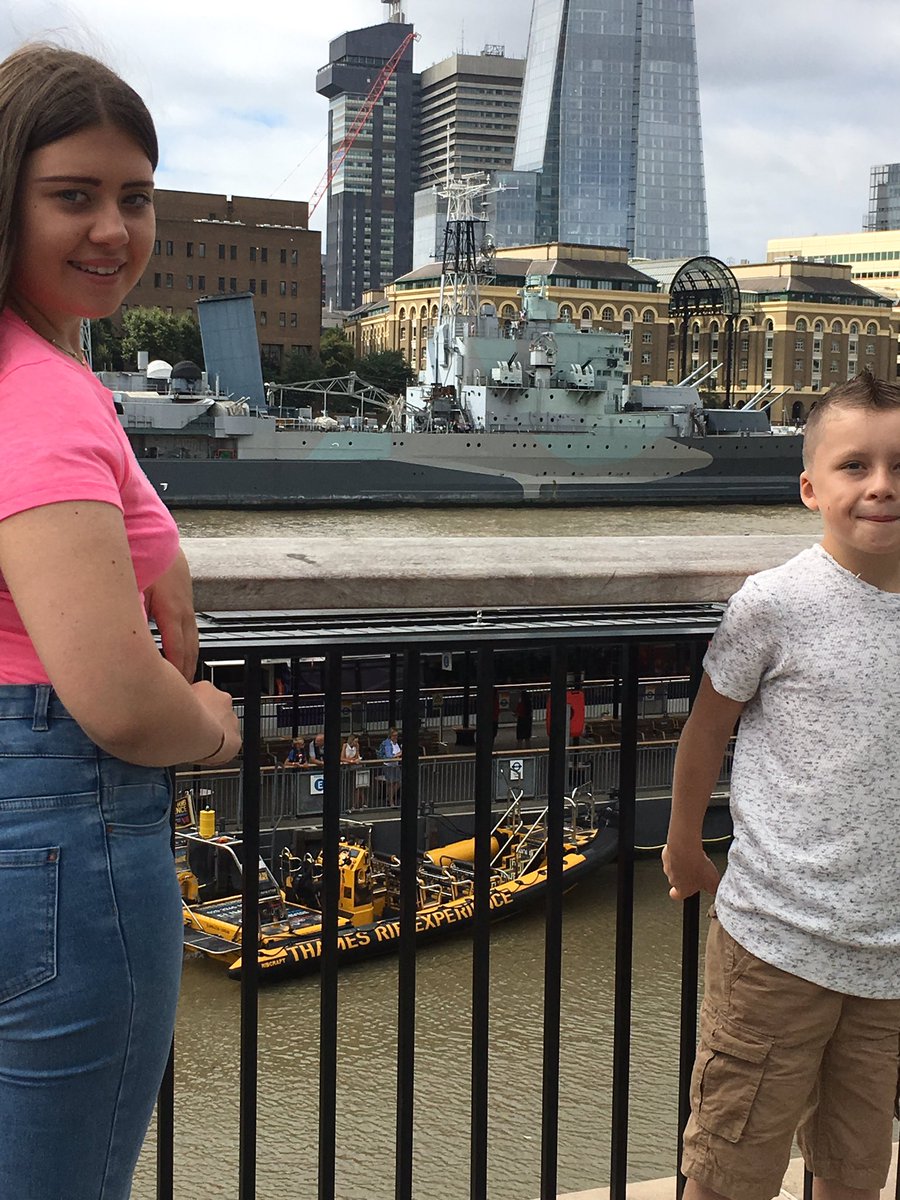 Den123Happy's tweet photo. #Being tourists for the day #London #hollie #albert #RIBExperience 🚤🚤 https://t.co/Y3kA05IRUO