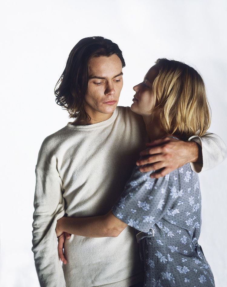 Little Hollywood スーパーマリオでデイジーを演じたサマンサ マシス好きな女優さんでした ブロークンアローとアメリカンプレジデントも良かったな 海外ドラマで最近は見かけます 今は亡きリヴァー フェニックスの恋人でもあったね T Co