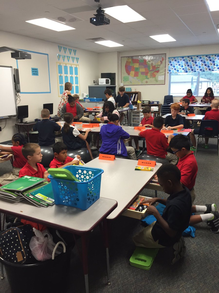 GreyCgrey's tweet photo. Need ideas about how to create a flexible learning environment that meets student.needs? See Mrs. Moore's class! https://t.co/HPWsbdzQ9z