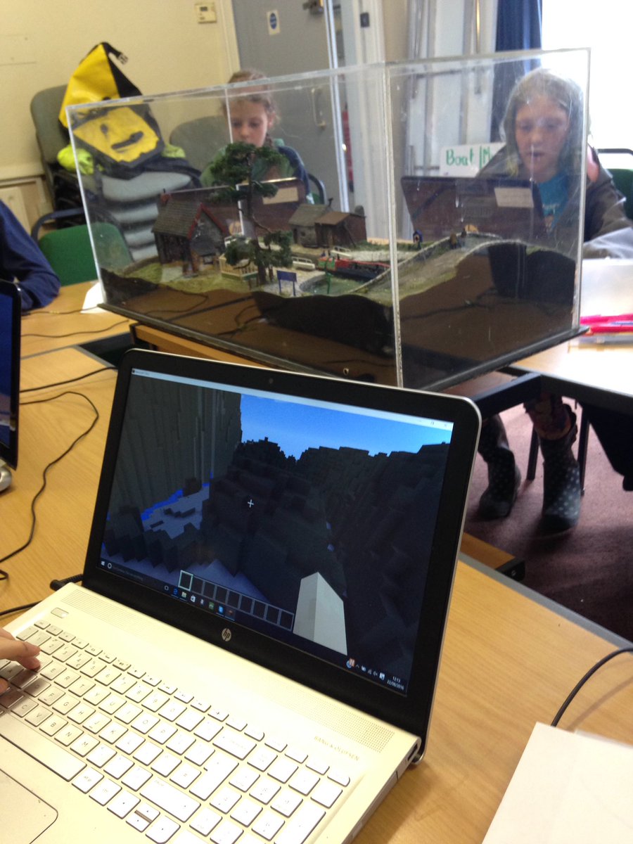 FlotsamJetsamLS's tweet photo. Wowzers. Open Source Lidar data from #Floodhack exported into Monecraft for us to play with! #WaterQuest. https://t.co/iwppBQDhCq
