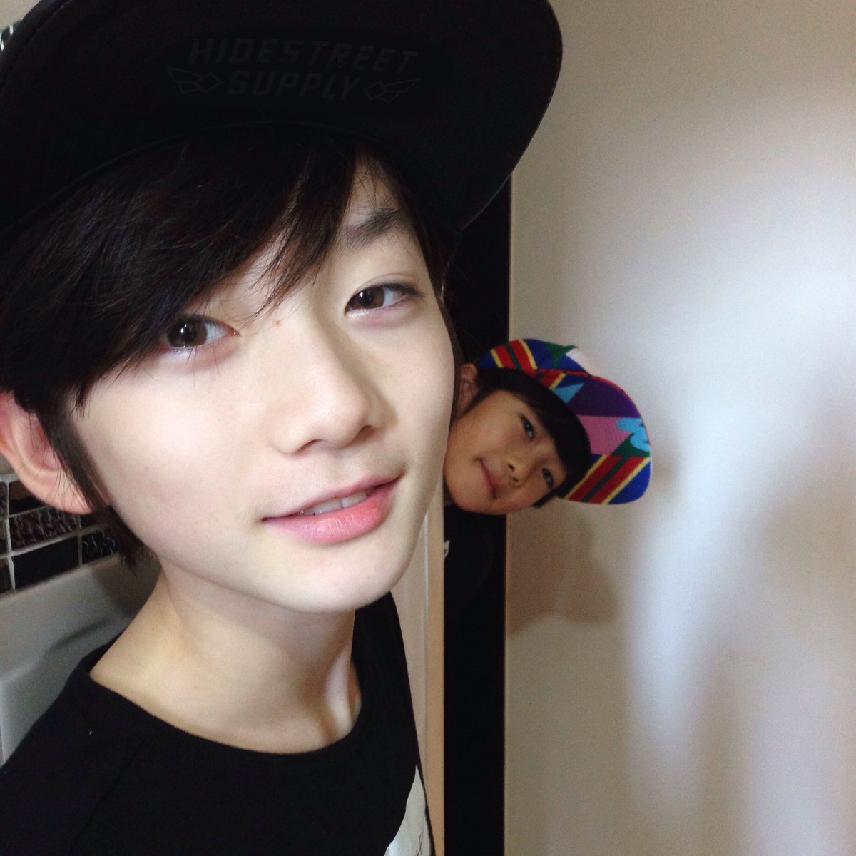 台北在住の日本人兄弟 英亜 12歳 英蘭 10歳 が美しすぎるのでちょっと見てもらってもいいですか Togetter