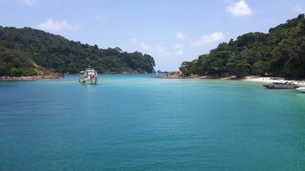 am_kdev's tweet photo. Thailand – on the Road  https://t.co/h0xcaJJXiW https://t.co/FUWTq7Z5pc