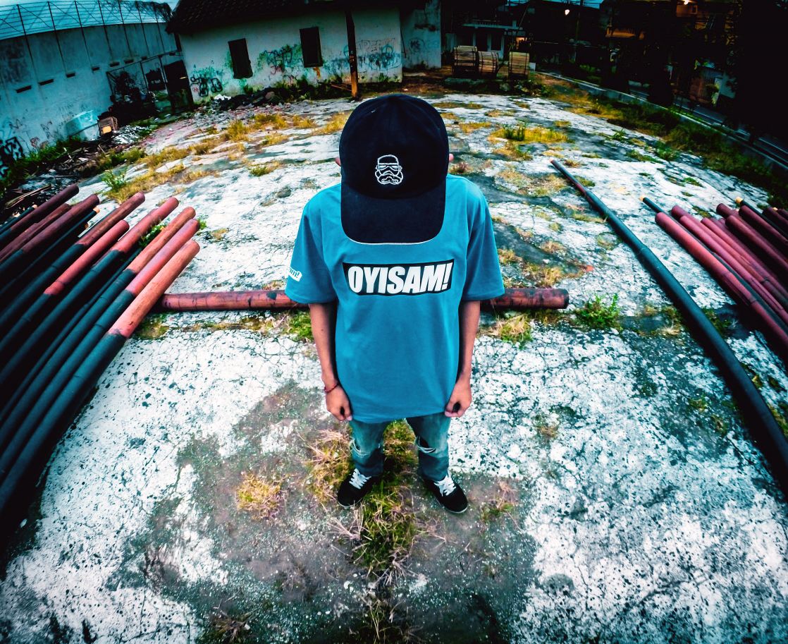 oyisam_'s tweet photo. KAOS OYISAM! "LOGO TURQIS" IDR 85K . SABLON PLASTISOL . SIZE M L XL . BBM 5A1C77FC | WA 082331153266 https://t.co/M2vsfTt30k