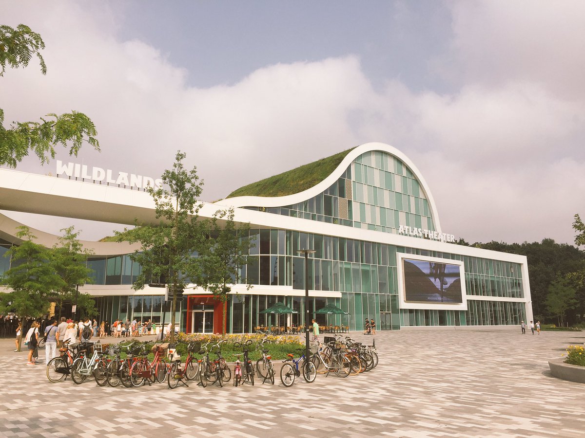 diederikvdworp's tweet photo. #Vescom #Xorel #Nexus toepassing in nieuwe theater bij #Wildlands in Emmen. #hospitality #reinigbaar en #stootvast. https://t.co/1z4uGjUDMI