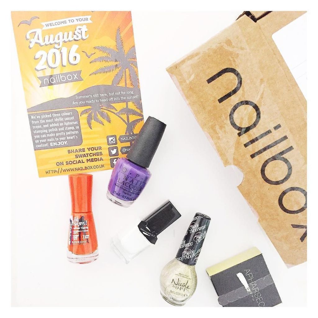 my august <a href="/nailboxuk/">nailbox.co.uk</a> has arrived and i'm so excited to use these funky shades whilst the sun is still shining! ❤️💕💅…
