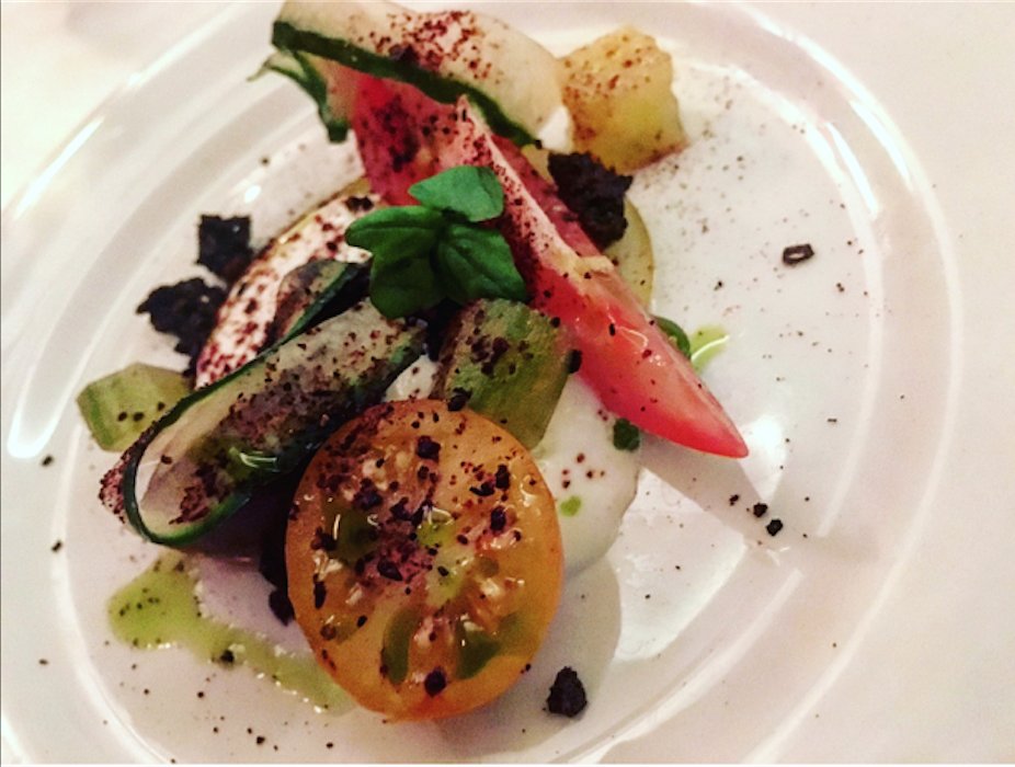 boemagazine's tweet photo. Our latest #food review focuses on the incredible dishes at new haunt @hatchettslondon. https://t.co/VlKP8cQJOR https://t.co/0hVlZCiK8f