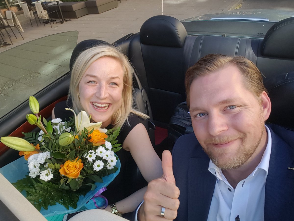 gunthermarder's tweet photo. Här är hon! @ASvensson23 ska kommande år genomgå mitt günthernship. Nu letar hon bara boende. Kom gärna med förslag! https://t.co/nzMULb6OhB