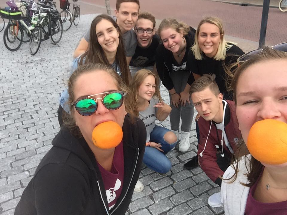 Introductiekamp's tweet photo. Sinaasappelshappers! #IC2016 https://t.co/EvNPRDVUbf https://t.co/hCfmwjCdho