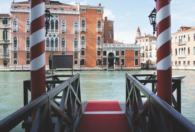 Seguiteci sul profilo ufficiale twitter.com/sinahotels #palazzosantangelo #venezia #venice #sinahotels #canalgrande