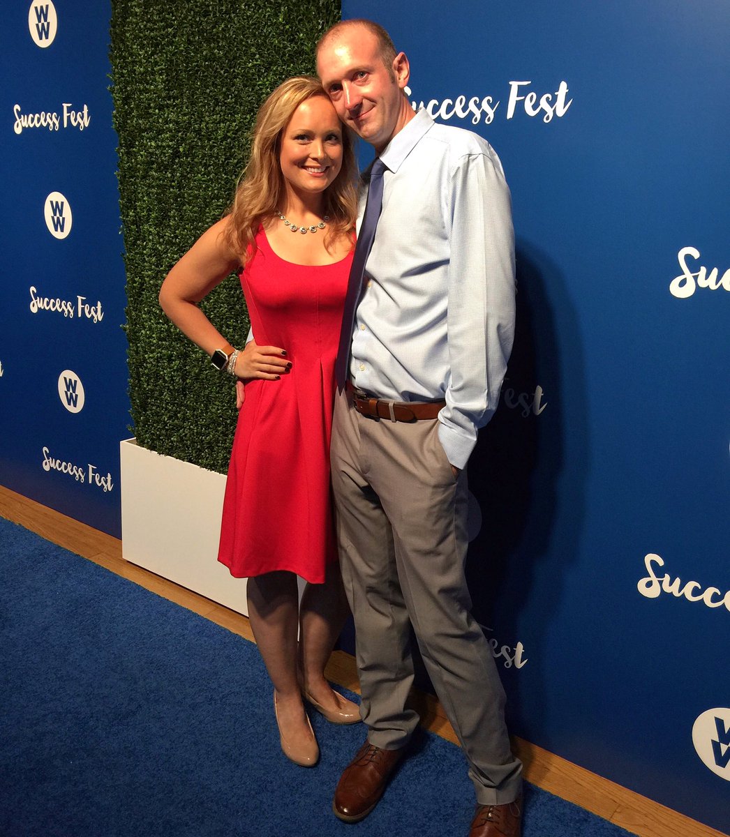 trackisnewblack's tweet photo. This wknd #successfest with @WeightWatchers was SO fun! #nsv smaller dress!! #weightwatchers
https://t.co/C2CNmeDc3x https://t.co/DExDFtPdBE