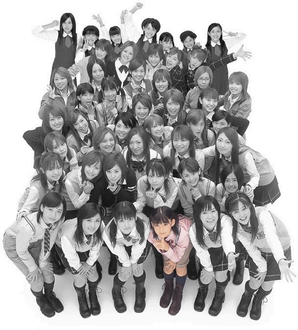 phovo's tweet photo. ℃-ute解散後のハロプロメンバーを懐かしい画像でカラー＆モノクロ化。こうして見ると時代を感じる……。 https://t.co/71XAvI6Sac