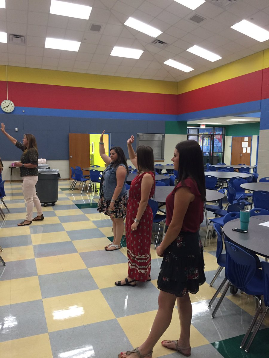 Donald_ES's tweet photo. 5th grade going over cafeteria expectations. #LISDb2s16 #lisdthrive #Donaldb2s16 https://t.co/mUWWWFGJ5d