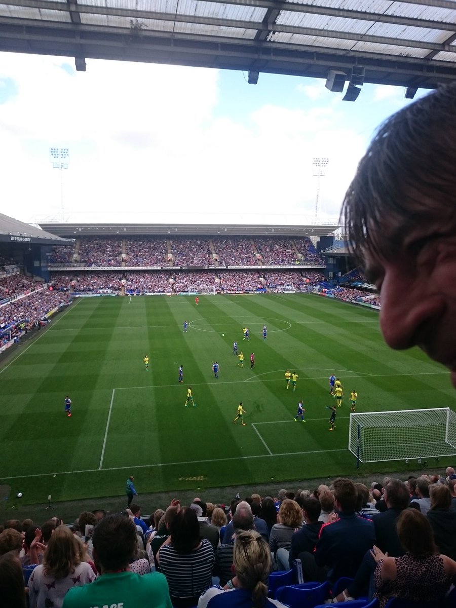 red flag 77 tweet media