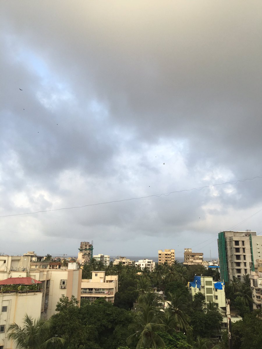 IamKunalRay's tweet photo. #Mumbai #sea #breathtaking #maximumcity #maximumview #photography #art #serene #cityscape #personal #intimate https://t.co/xfVLHZgCFv