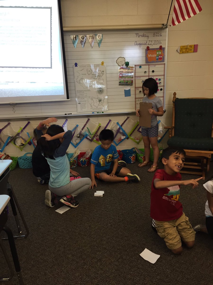 mcintyre3cwe's tweet photo. Charades in the classroom! Learning about Indians talking to the Americans in 1812. @CWEOFFICE @CWEtvCrew https://t.co/owawBjunXB