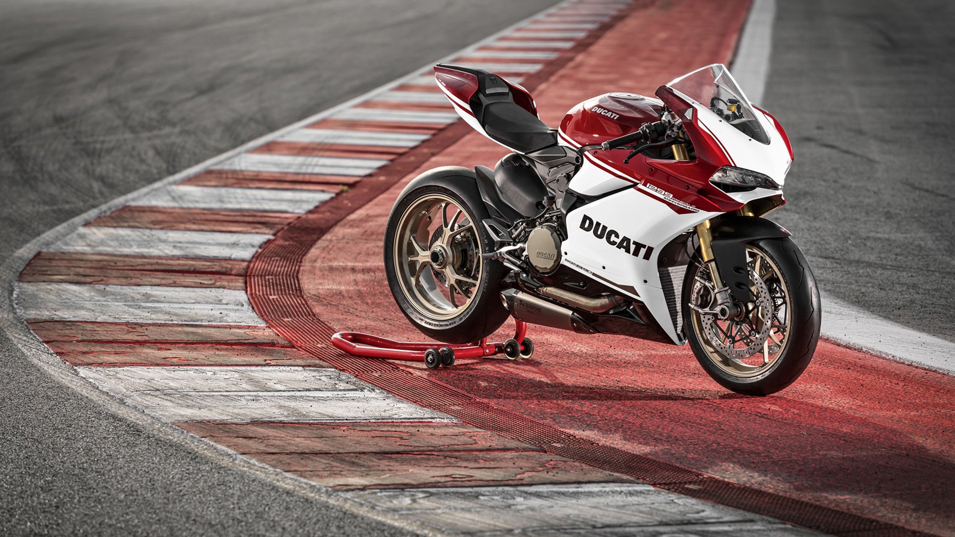 Дукати 1299 Panigale s