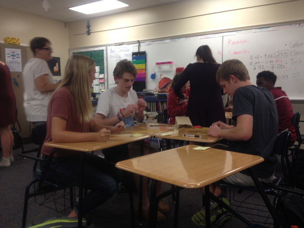 DW131's tweet photo. Collaboration! Teams compete, trying to build the tallest freestanding structure! #apeLang #block6 https://t.co/abfFz9Wu3g