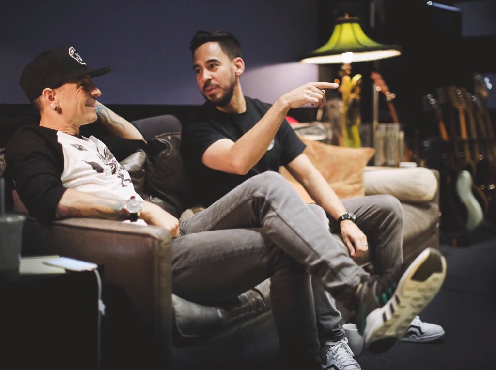 lpfancovers's tweet photo. The newest photos of Mike, Chester, and Rob while they were working at the studio music recording. #LinkinPark https://t.co/4K7ACDiPoG
