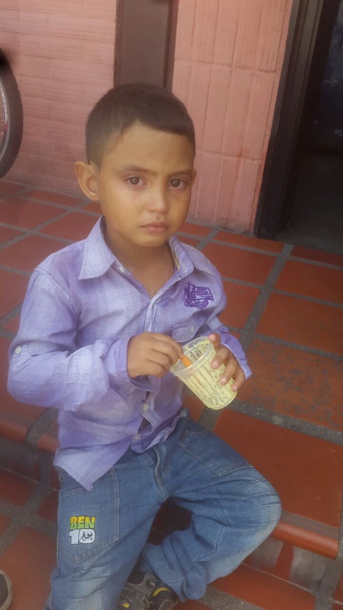 SoyLibre333's tweet photo. ATENCION: Este niño se encuentra en el CICPC de Santa Monica,  manifiesta vivir en Caricuao https://t.co/7nh65Y0q71