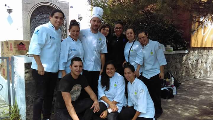 aprilsweetapril's tweet image. Nunca es demasiado tarde para cumplir tus sueños #soychef #dreamscometrue #bakerchef