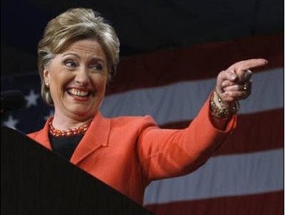wildwasp2112's tweet photo. #Hillary: #ColonPowell toid me to do it!
#ColonPowell: Wait a minute you had that server for a year! #VoteTrump2016 https://t.co/rMFN1vgVKo