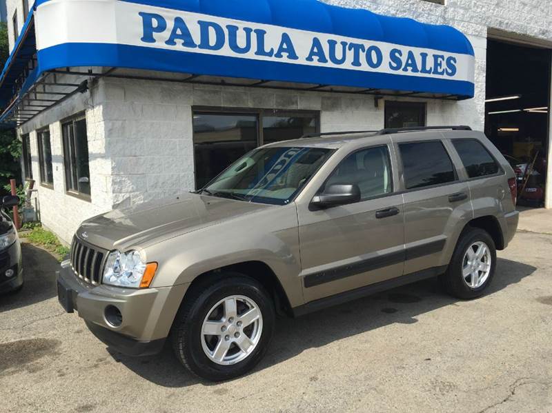 PadulaAutoSales's tweet photo. Don't miss out on this 2005 #Jeep Grand Cherokee. #cars #autosales #PadulaAutoSales https://t.co/wnF1nhdsjr https://t.co/1QFP8WyhTO