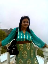 shashi_70's tweet photo. @shoppersstop #SSGameOfColours https://t.co/iEp89JOdsx