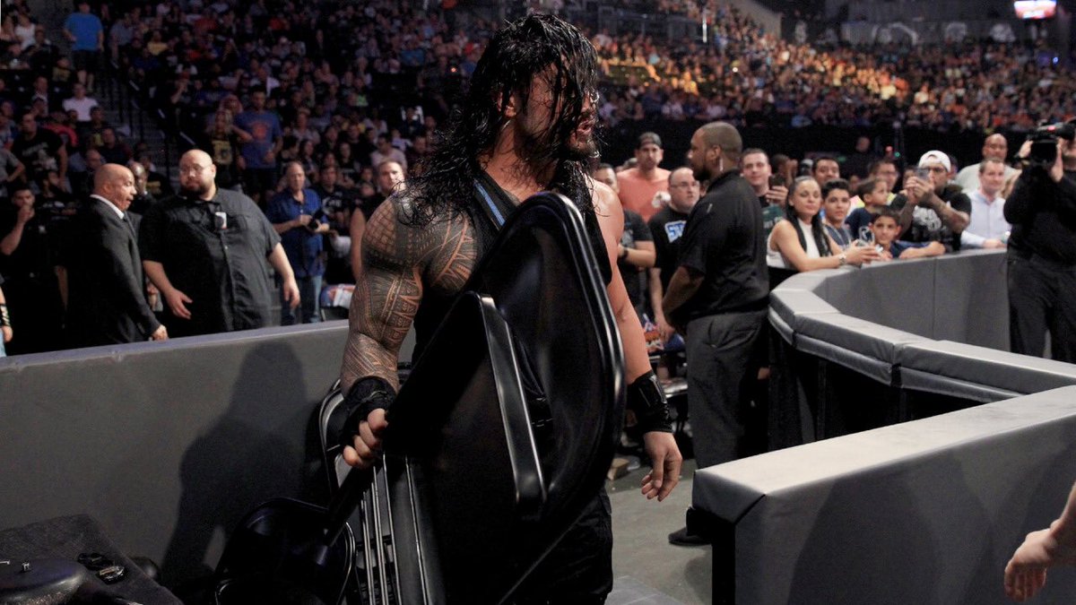 _RElGNSSECTION's tweet photo. My favorite part of #summerslam was Roman being badass towards Rusev I am loving this side of Roman #RomanReigns https://t.co/zWtDGCeQQD