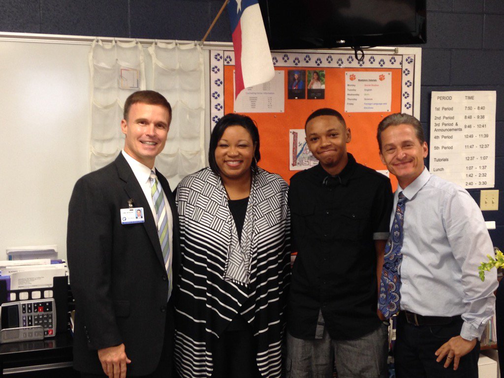 CarlDethloff's tweet photo. So proud of our Texas teacher of the year finalist, Deborah Campbell - San Angelo ISD https://t.co/QRZNsuQQct
