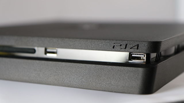 dashmaghettoon's tweet photo. Confirman la veracidad del modelo de PS4 Slim filtrado hace unas horas
La hacen funcionar. https://t.co/Kqe4fezZJb