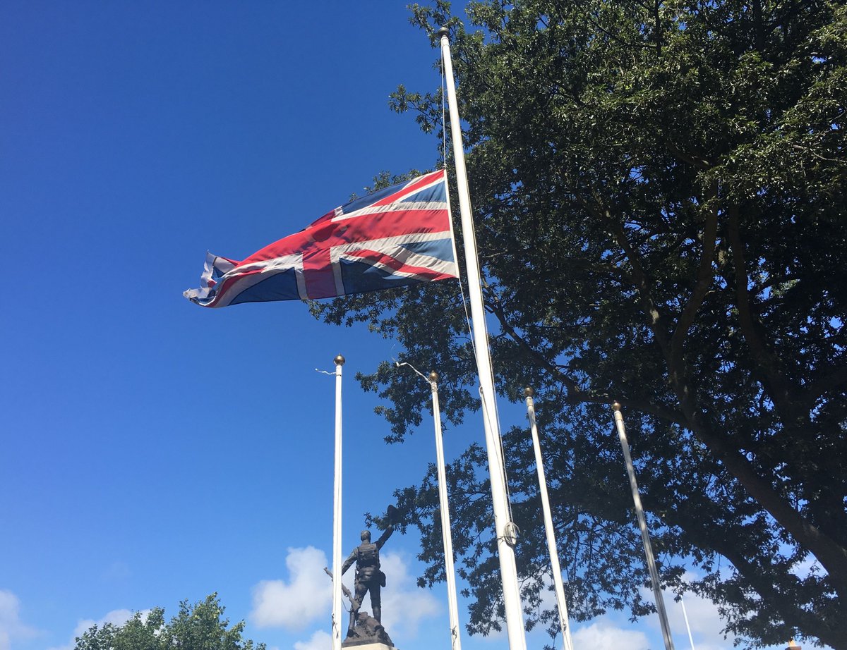 Today is the 1st anniversary of the tragic event that took place at 2015 #Shoreham Airshow.  adwb.co/ZuaKB