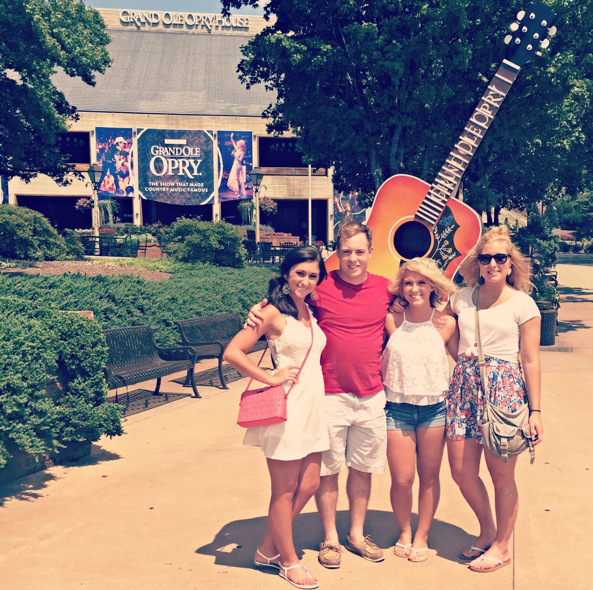 shainamarsh_'s tweet photo. Bc we are less than two weeks from embarking on our favorite trip ever
ππΌπ»πΈ #Nashville16 #NotReadyForUs https://t.co/RRaygthb4Q