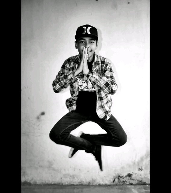 MasViicky's tweet photo. Aladin :) haha #terbang #lol https://t.co/ANvYzlD11W