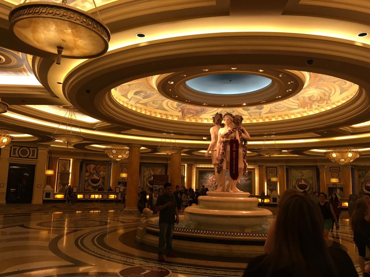 Packwide's tweet photo. The foyer of Caesar's Palace https://t.co/MqJ15gAdQA