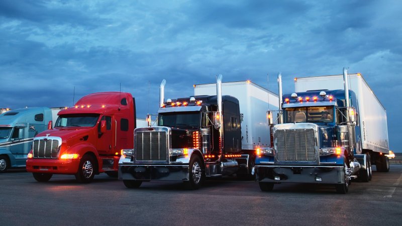 LoadProFreight's tweet photo. New truck regulations will save two billion gallons of oil

https://t.co/tpNxSFFbMj https://t.co/Qb35qzt2zr
