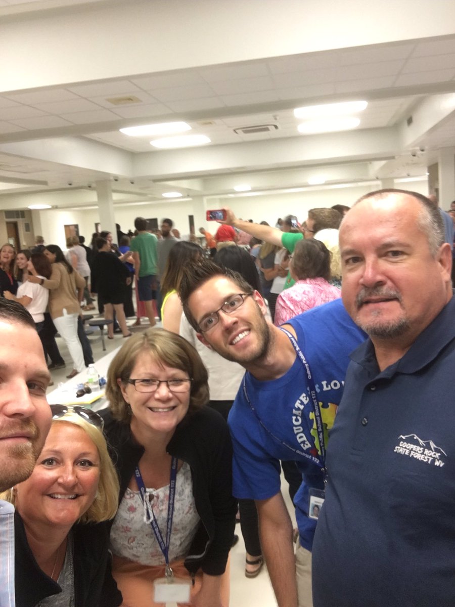 Smith_CTE's tweet photo. Heather, Kaleb, Nick, Jeff, Evie #qhsrocks https://t.co/bRNZef3man