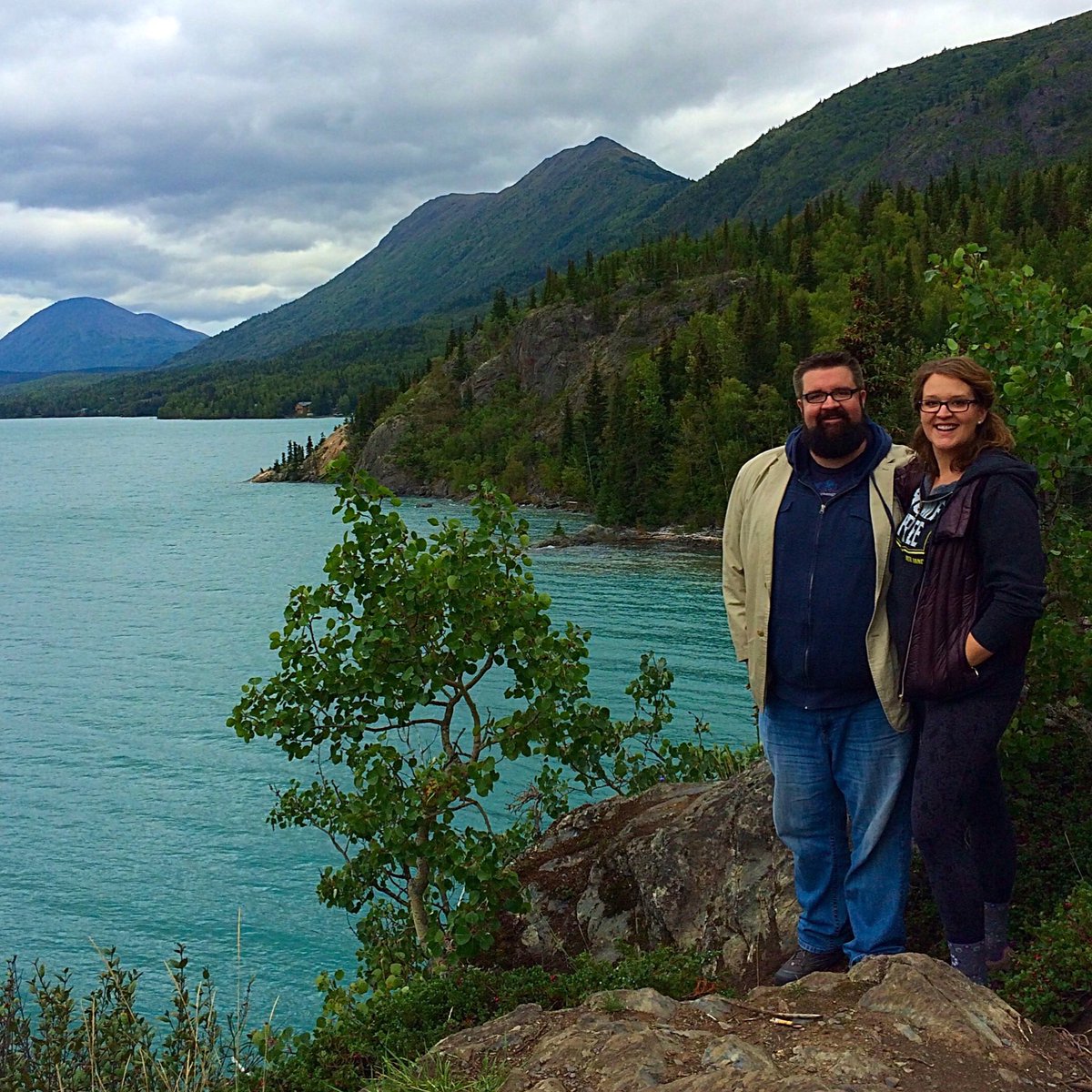 RobLundquist's tweet photo. Was excited to show my family the most beautiful lake I've ever seen. #KenaiLake #Alaska #LovingThisTrip https://t.co/bQb6nx4zdE