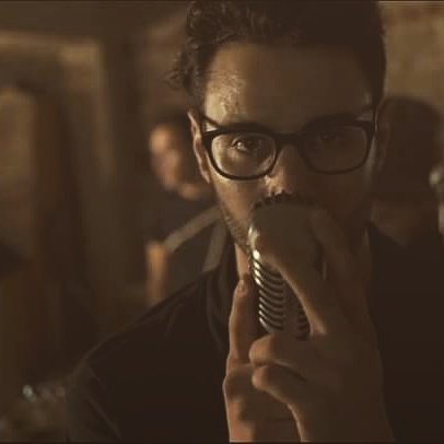 MadStreetBand's tweet photo. Παρασκευή 26/8 ανεβάζουμε καινούριο κομμάτι με video clip! Θα ανέβει από το κανάλι της @FeelgoodRec στο YouTube! https://t.co/ymMYXn9dFs