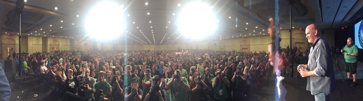 GillianA's tweet photo. Some highlights from this weekend @WizardWorld! #WizardWorldChicago https://t.co/46kEimJ858